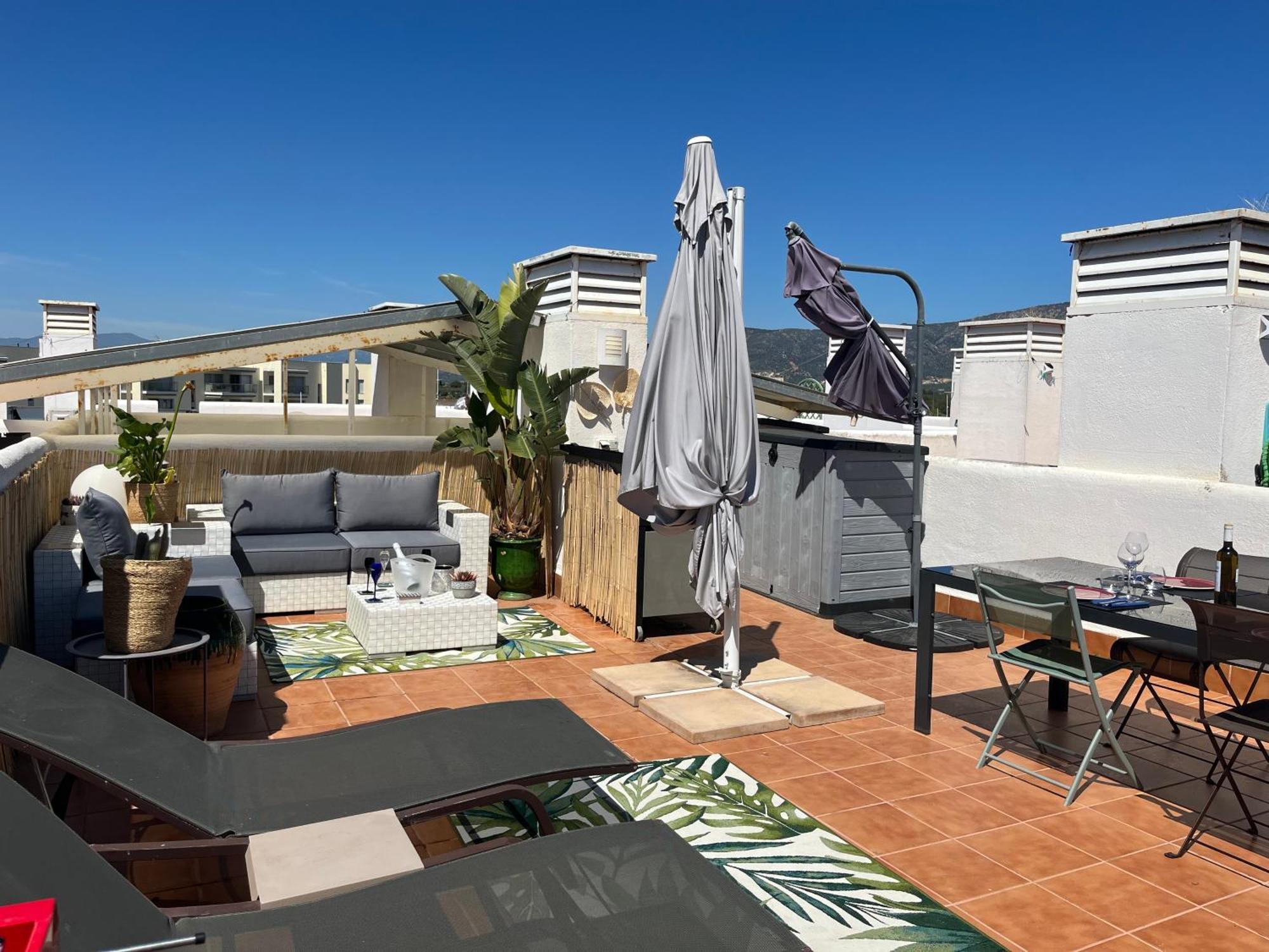 Appartement Avec Terrasse Sur Le Toit Vue Mer Росес Екстериор снимка